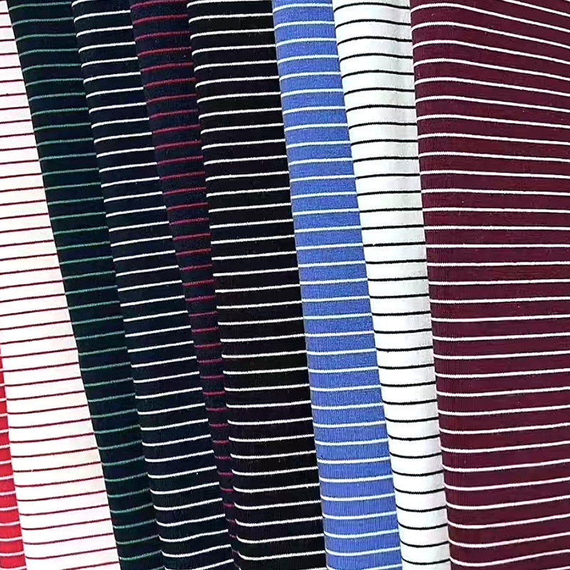 How does the yarn-dyed process achieve the three-dimensionality and durability of fabric colors through 